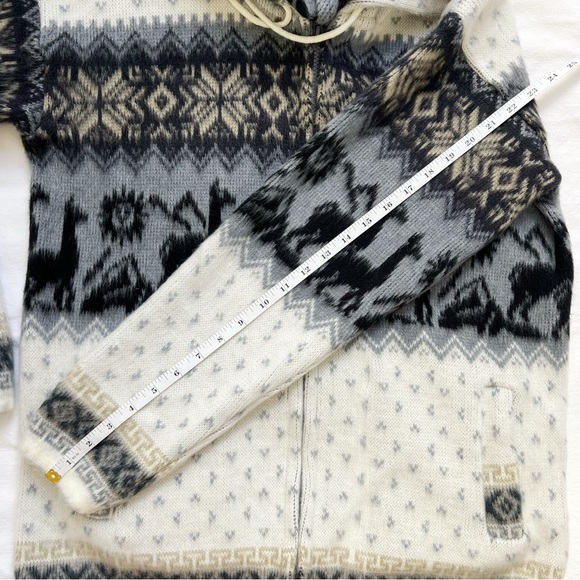 Yari Artesanias Ecuador Wool Llama Print Hooded Zip Up Sweater Jacket Size M - Picture 15 of 16